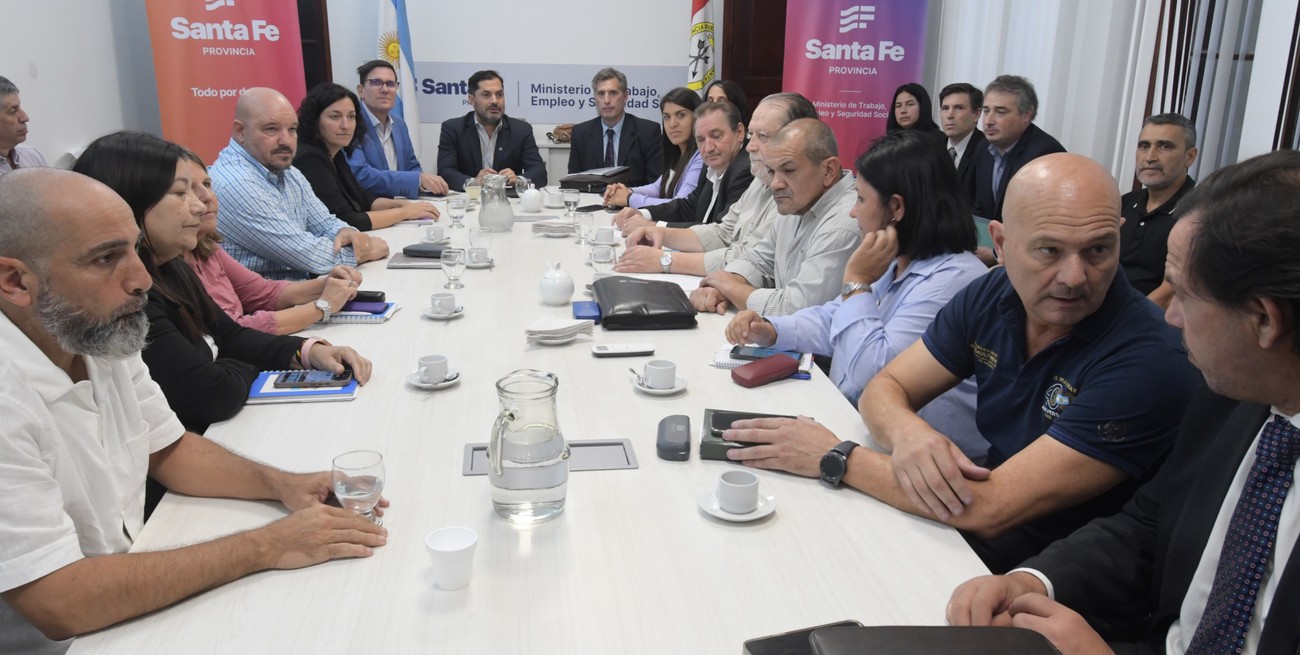 El Gobierno de Santa Fe le ofreció a los docentes el 18 % de aumento para el mes de marzo