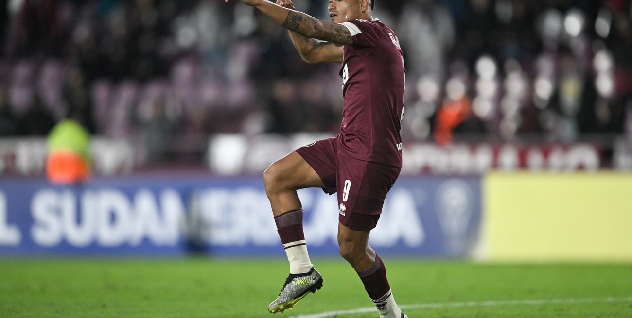 Copa Sudamericana: Lanús derrotó a Deportivo Garcilaso y es líder del Grupo G