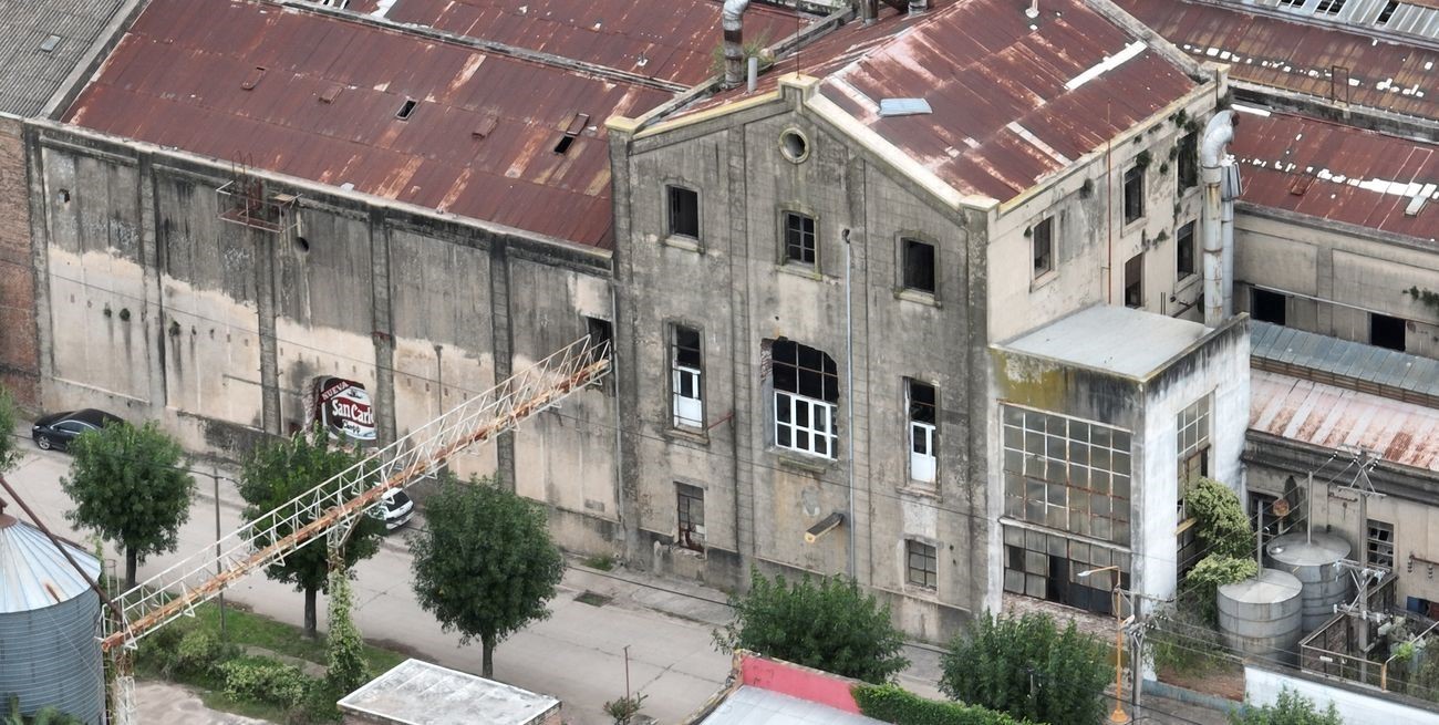 Con enfoque tecnológico, un proyecto busca recuperar los terrenos de la Cervecería San Carlos