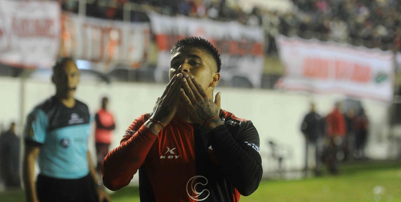 Braian Guille: "Mientras siga haciendo goles, juego ahí y que no me saque"