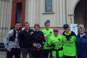 “Lo disfruté al máximo, fueron 80 kilómetros logrados en 9 horas bajo la lluvia, el clima que más me gusta y con la alegría que iba a “la casa” de mi querida Virgen de Guadalupe.
Foto: Gentileza