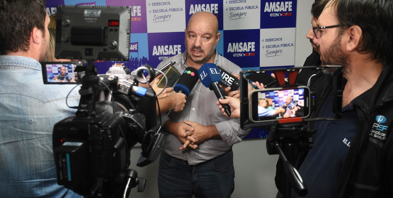 El gremio de la docencia pública se opone: "Lo que llaman premio es presentismo"