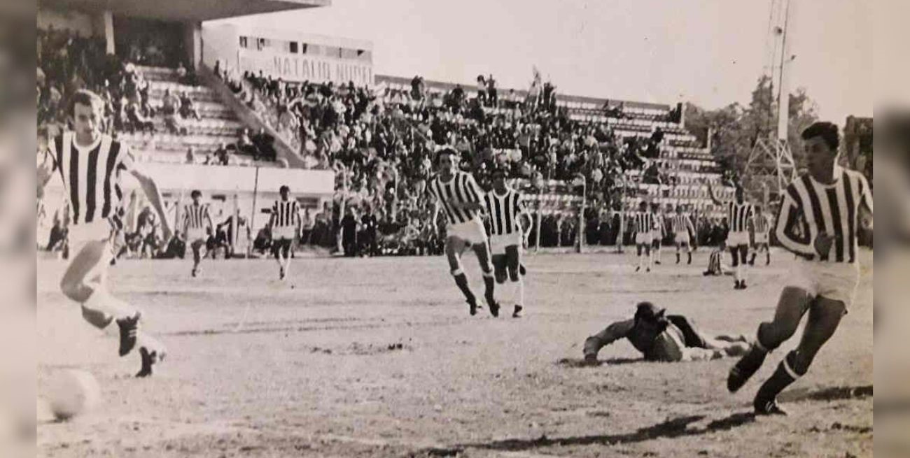 Unión-Gimnasia de Mendoza y el día que definieron un lugar en Primera