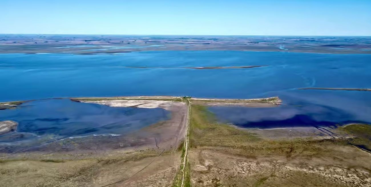 Con las últimas lluvias, la laguna de Melincué recupera su encanto