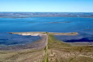 El agua vuelve a ocupar lugares que había dejado al desnudo. Foto: Armando Senese