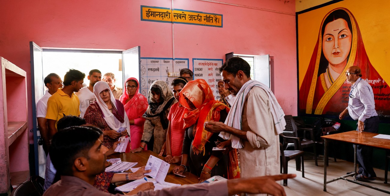 Cuestionadas elecciones en India: la lucha con el islam, los maoístas muertos y el candidato que perdió 239 veces