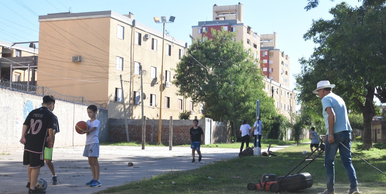 Plaza Chicharritas: un espacio para las infancias que resiste simbólicamente