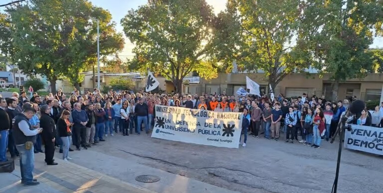 Venado Tuerto se manifestó con fervor en apoyo a la Educación Pública