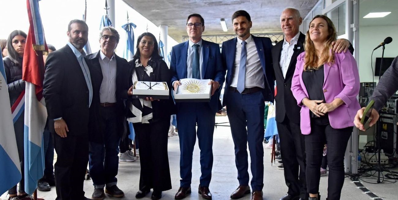 Pullaro participó de la inauguración del edificio de la Escuela N° 1328 en Puerto General San Martín