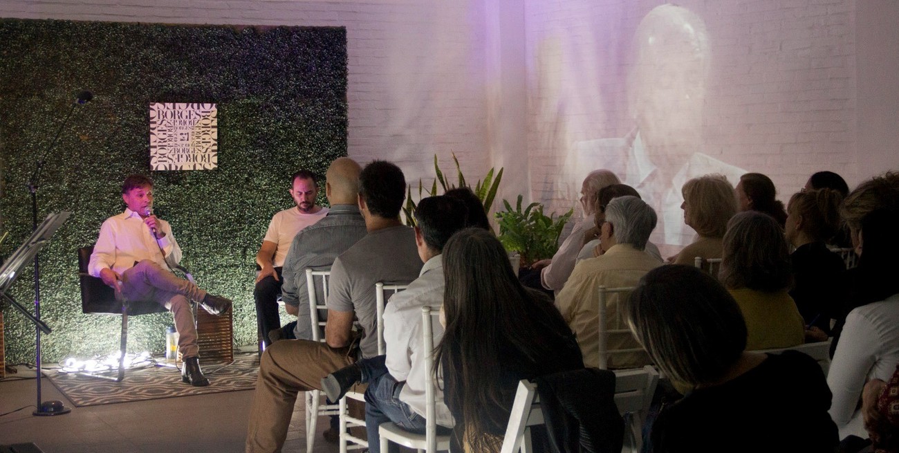 El Ateneo Jorge Luis Borges tuvo su apertura en la ciudad de Santa Fe