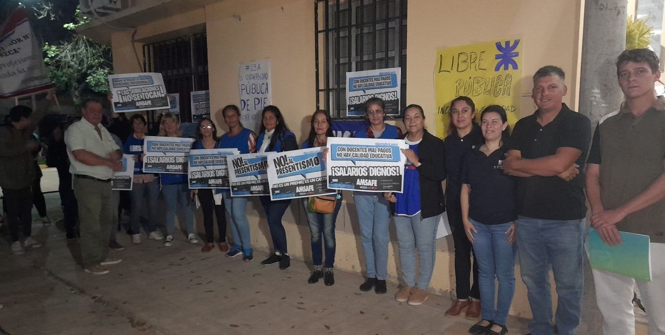 San Javier se sumó con un abrazo simbólico por la educación pública