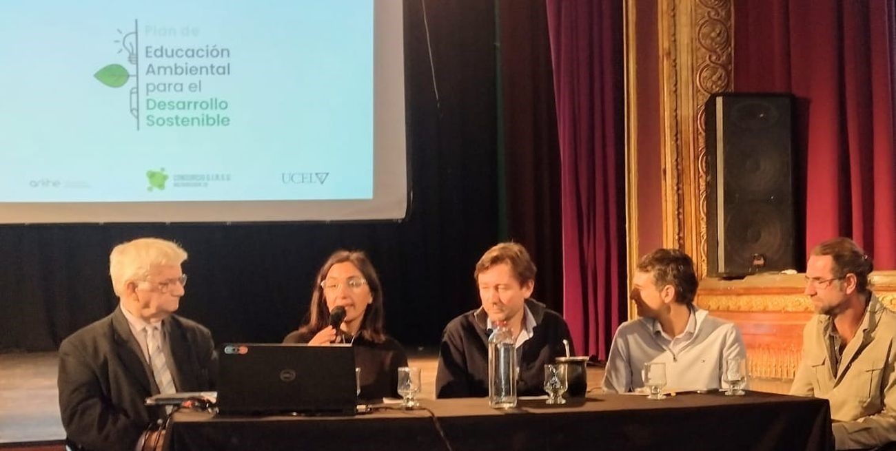 Centro Oeste: Funcionarios públicos se capacitan en cuidado ambiental y desarrollo sostenible 