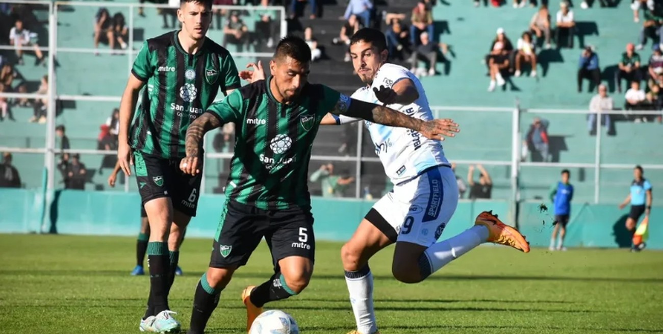 Otra derrota de Atlético de Rafaela que complica el panorama