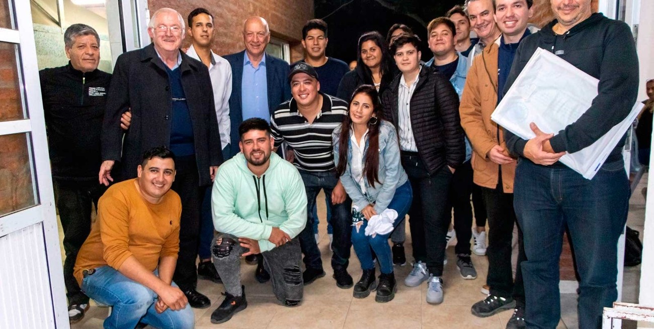 Bonfatti y Galassi celebraron con vecinos los 10 años de la transformación del barrio Santa Rita II
