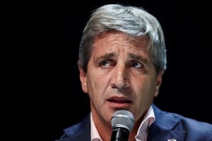 El ministro de Economía, Luis Caputo. Crédito: Reuters/Agustin Marcarian