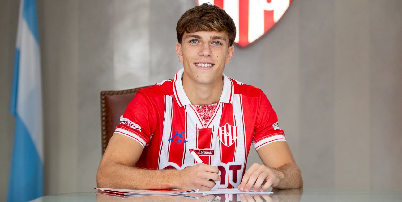 Francisco, el hijo de Nery Pumpido, firmó su primer contrato en Unión