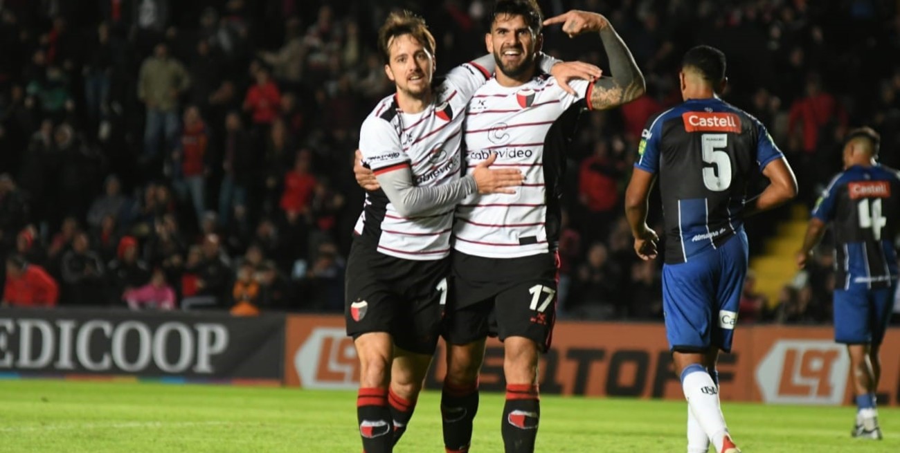 Toledo le dio cuerda y Colón fue una topadora: 3 a 0 ante Almagro