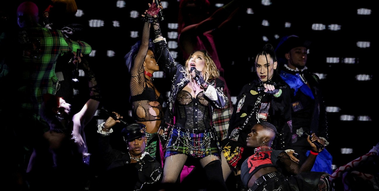 Histórico show de Madonna para un millón y medio de personas en la playa de Copacabana