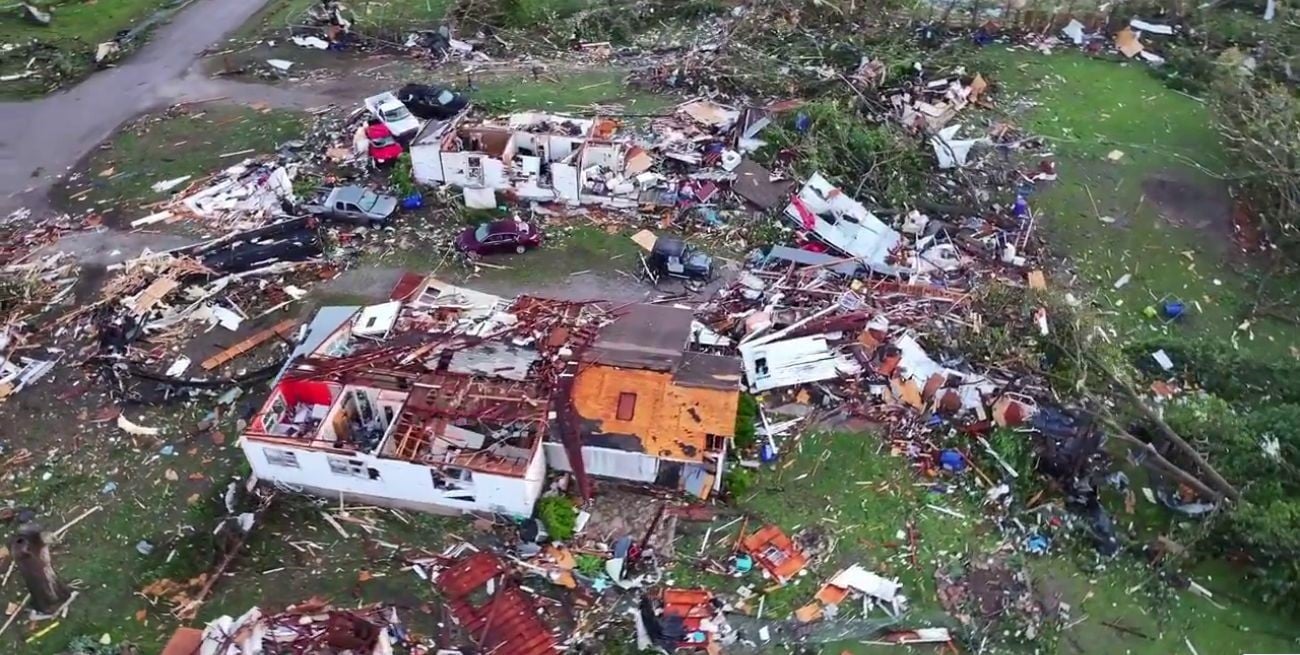 Un tornado causo devastación en Oklahoma 