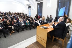 Homenaje al profesor Dr. Julio de Olazábal en la Facultad de Ciencias Jurídicas y Sociales de la UNL. Foto: Luis Cetraro