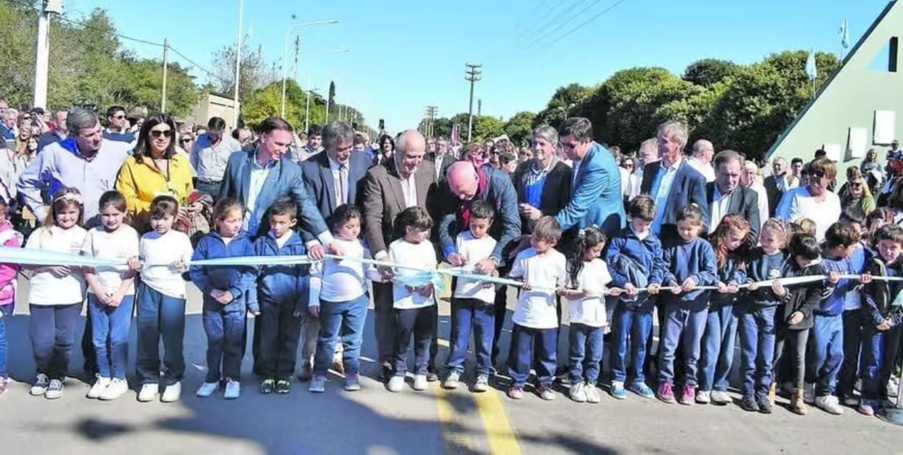 San Eduardo, el pueblo que volvió a vivir con la pavimentación del acceso