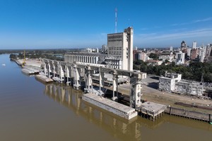 Según las autoridades, el Puerto de Santa Fe se encuentra operativo en su totalidad. Créditos: Fernando Nicola.