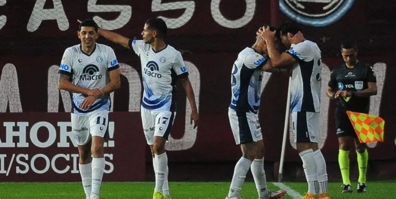 Independiente Rivadavia derrotó a Lanús en La Fortaleza