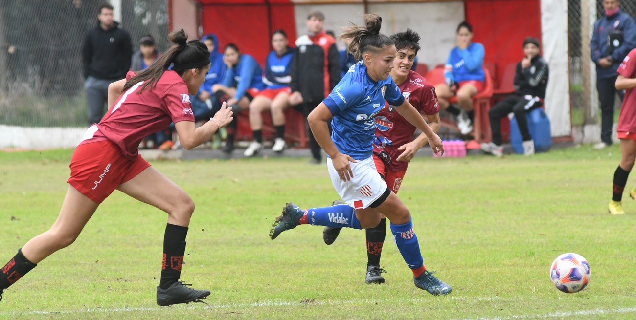 Unión venció a Deportivo Morón y es más puntero que nunca