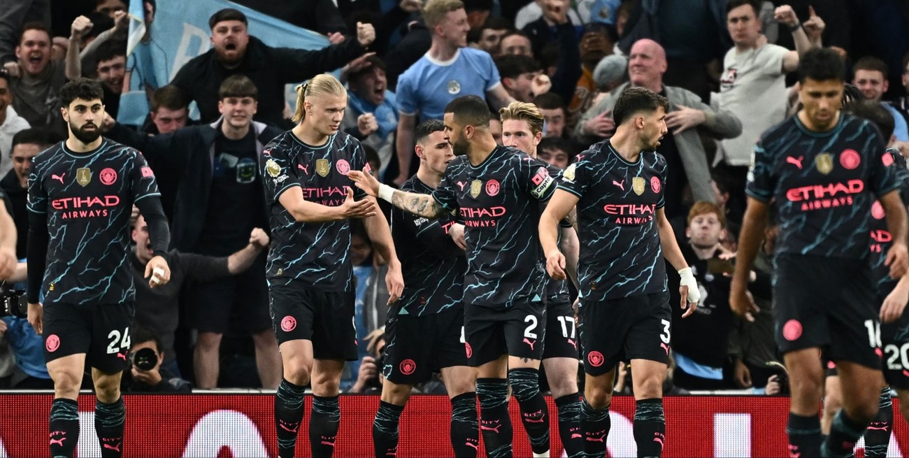 El City de Álvarez le ganó al Tottenham y peleará mano a mano con el Arsenal