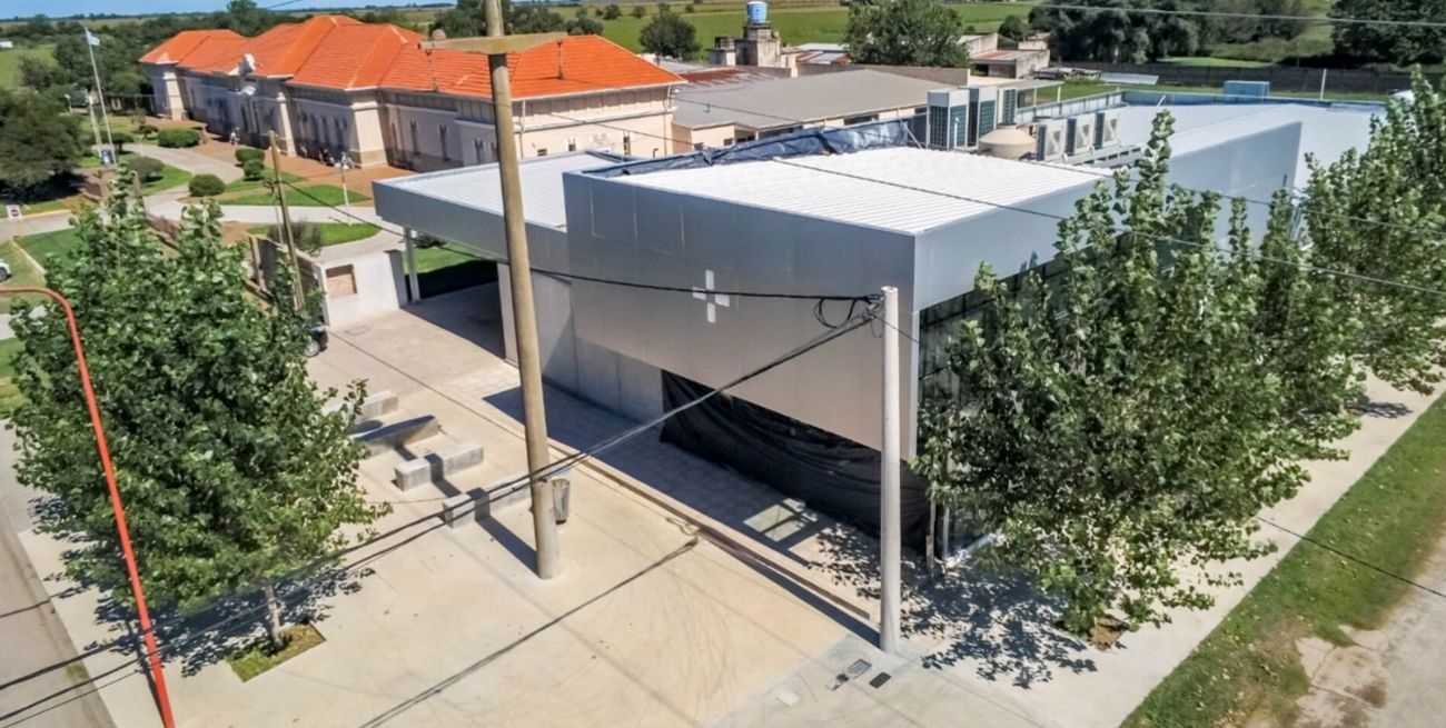 Tras la visita de Enrico, avanzan los trabajos en el Hospital José Vionnet