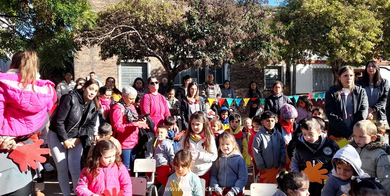 Dos jardines más del departamento San Jerónimo realizaron los actos de imposición de nombres