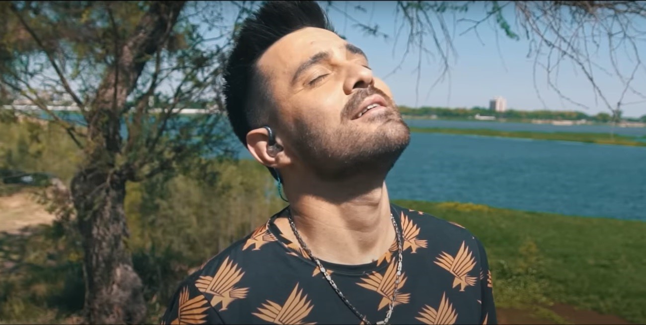 Efraín Colombo: una vida en canciones
