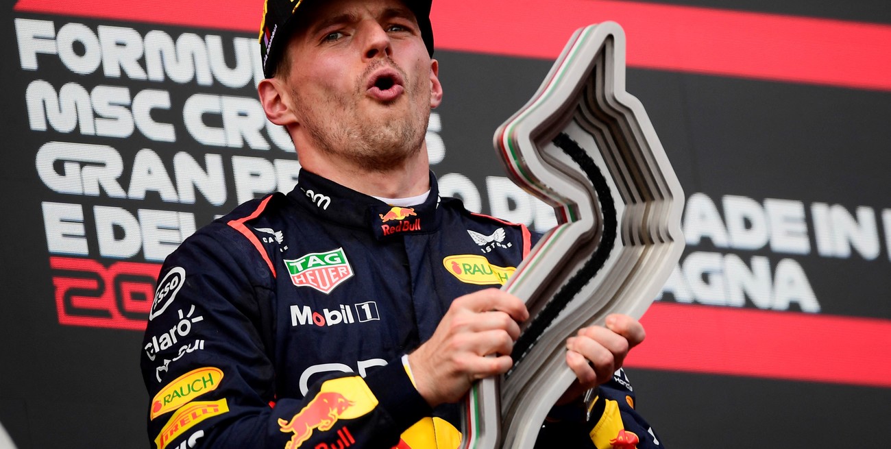 Verstappen resistió el ataque de Norris en el final y se quedó con el triunfo en Imola