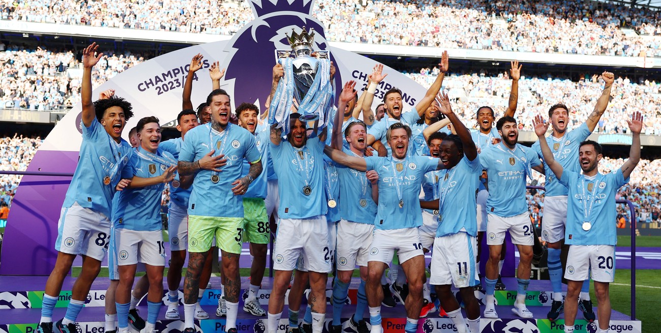Manchester City se consagró campeón de la Premier League por cuarta vez consecutiva