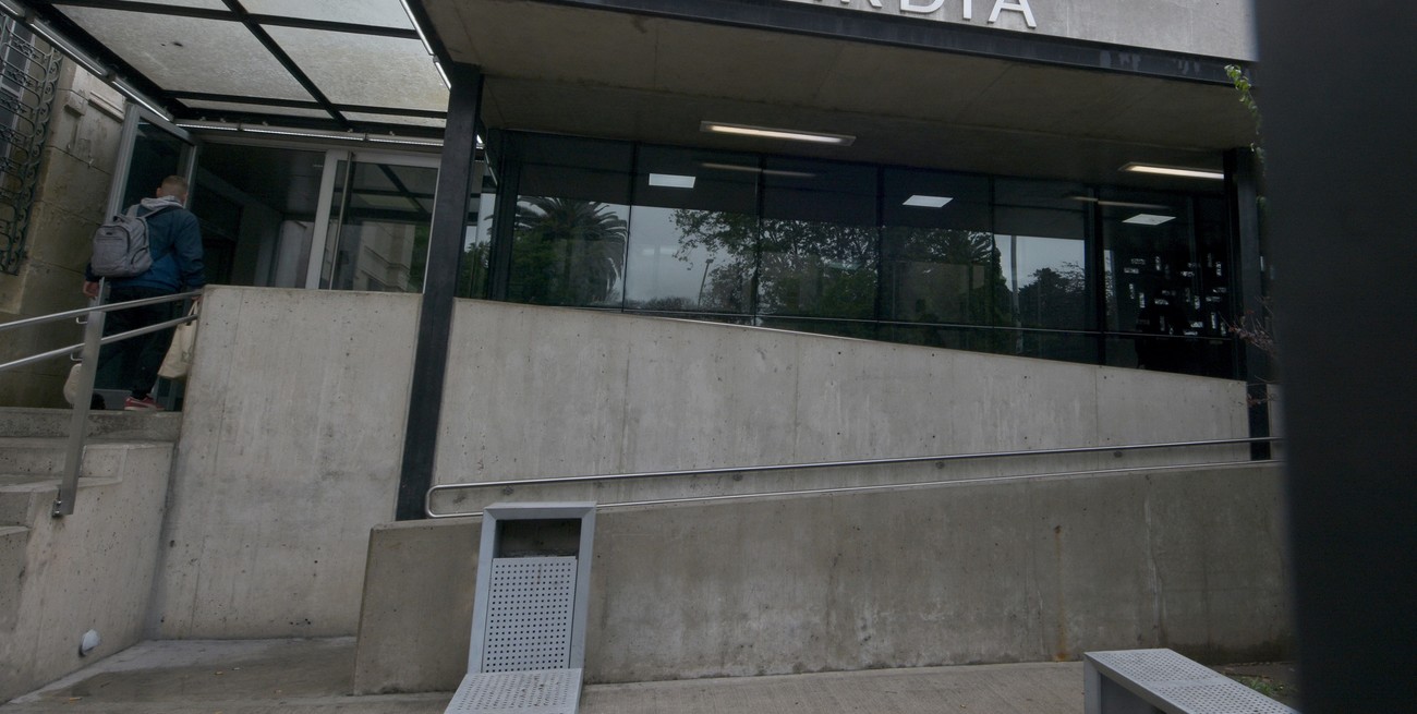 Santa Fe: está grave una mujer policía herida de bala en abdomen