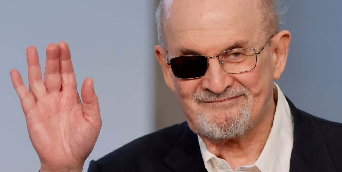 Dijo Salman Rushdie: "Mi arma es el lenguaje"
