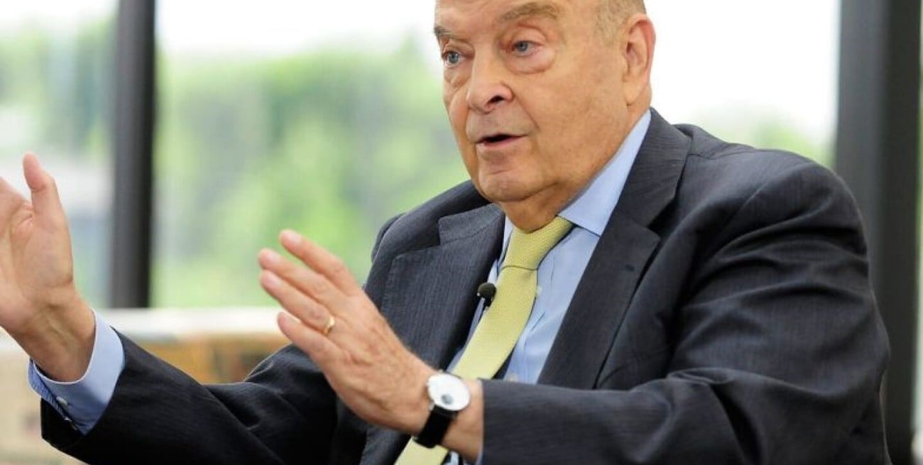 Cavallo pidió al Gobierno que levante el cepo al dólar para que funcione "un mercado libre"