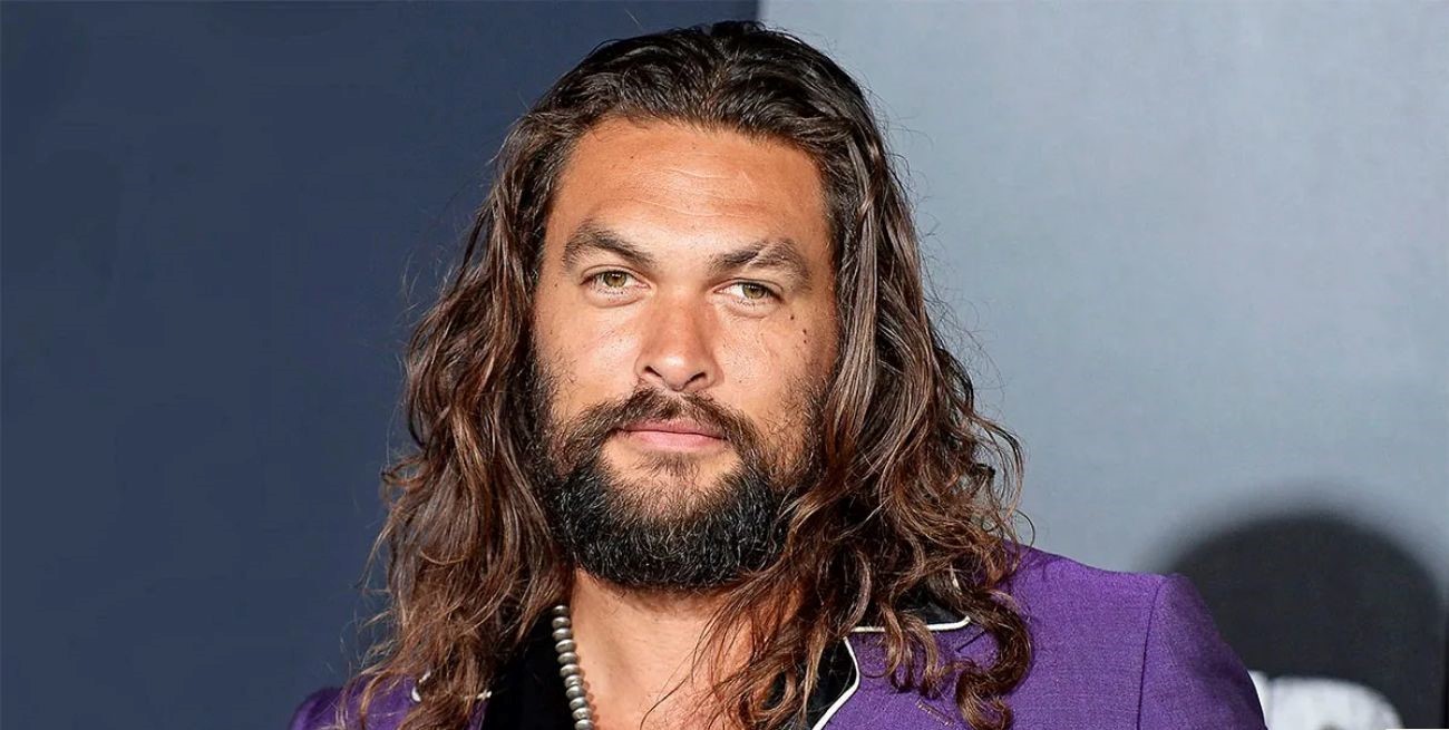 El actor Jason Momoa confirma su relación con la hija del cantante Ricardo Arjona
