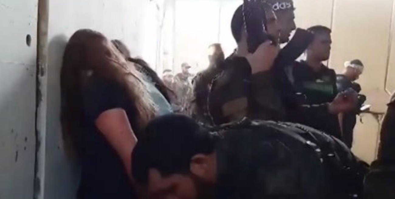 "Pueden quedar embarazadas": difundieron el video del secuestro de 5 mujeres soldados israelíes