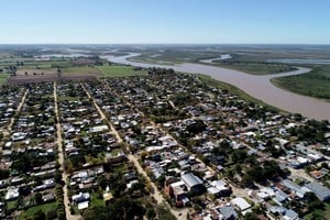 Vista aérea de la flamante ciudad de Helvecia. Archivo El Litoral