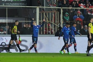 Gol y citación a la selección juvenil. Dómina recordará siempre este lunes 27 de mayo en Santa Fe. Crédito: Manuel Fabatía