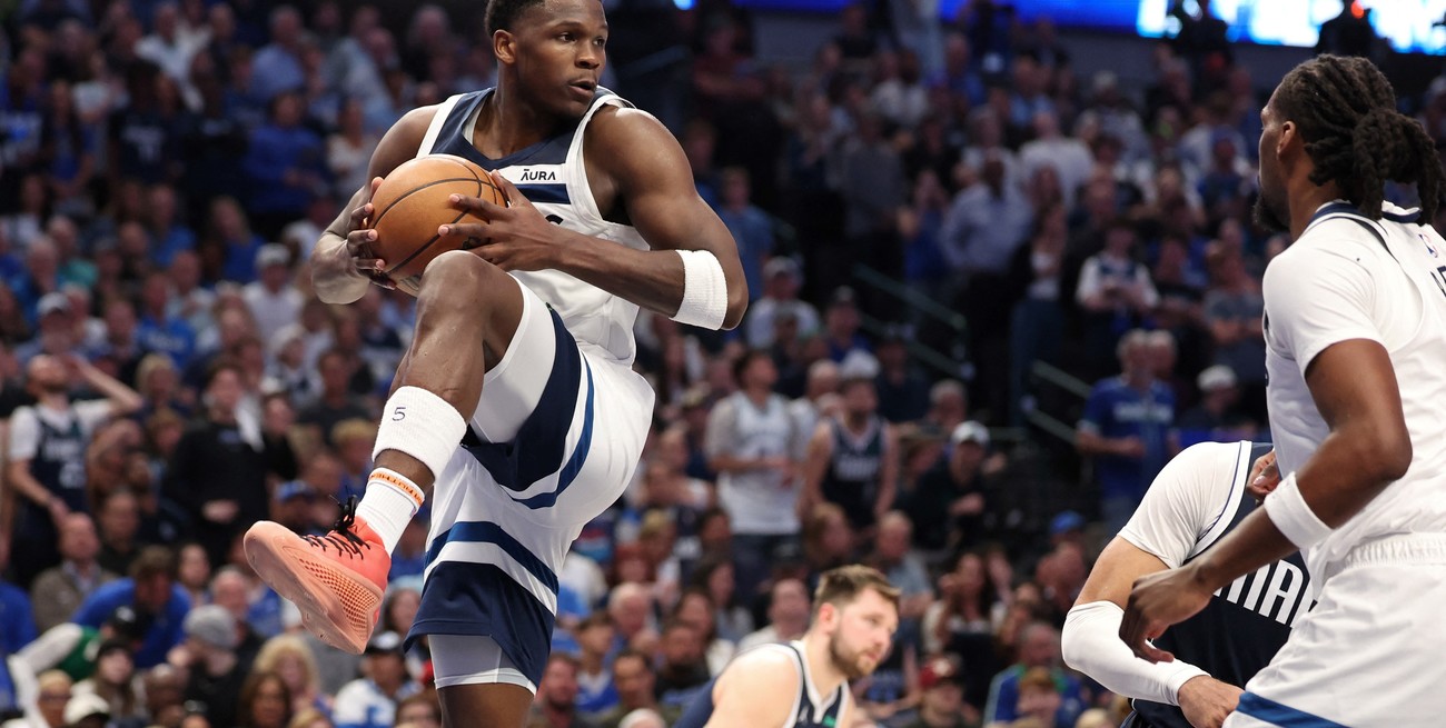 Minnesota Timberwolves venció a Dallas Mavericks y sigue con vida en la NBA