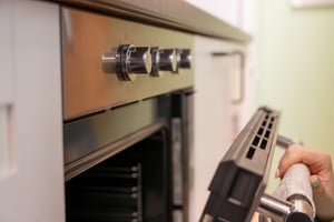 En la actualización mensual de las boletas del gas influyó la baja cotización del dólar.