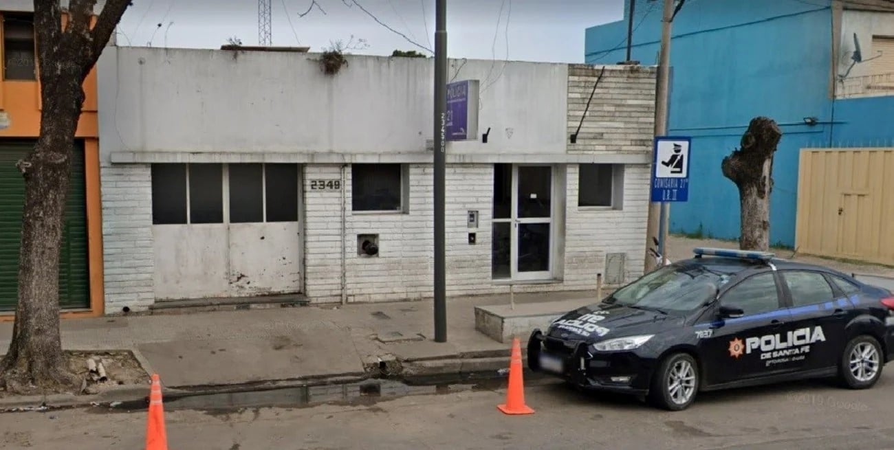 Estaba demorado en una comisaría de Rosario y se escapó por el techo