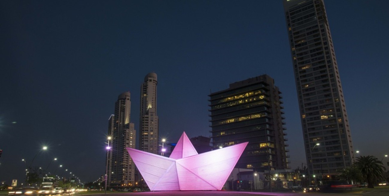 Íconos de Rosario tendrán iluminación especial para conmemorar fechas patrias y especiales