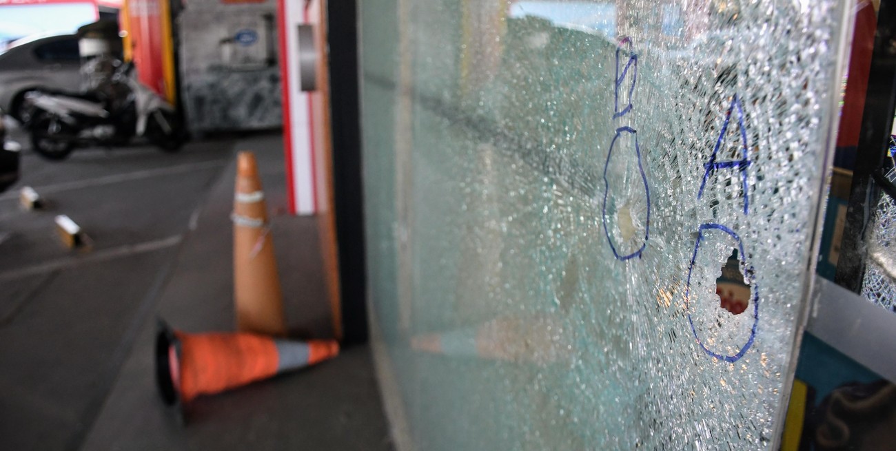 Rosario: detuvieron a un joven por la balacera y amenaza a Di María