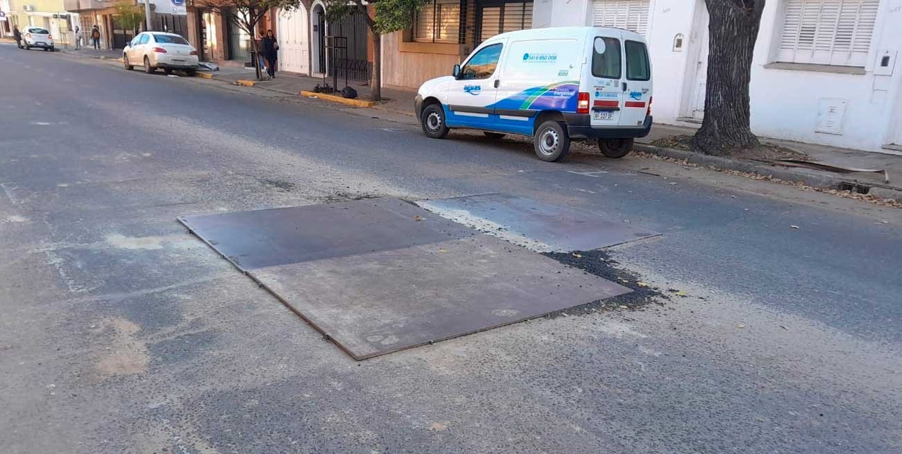 Reparan el hundimiento de barrio Sur donde un verdulero promocionaba huevos