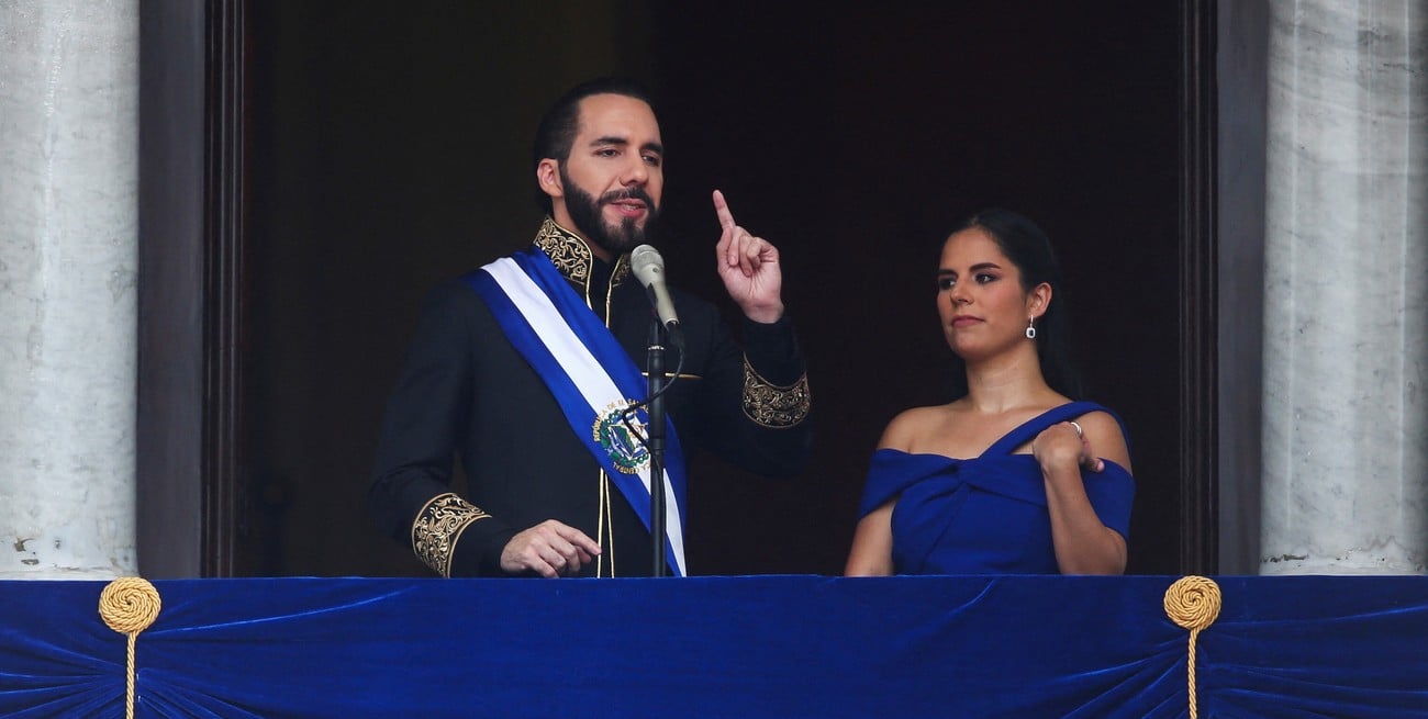 Bukele dice que le gustaría seguir diez años más en el poder