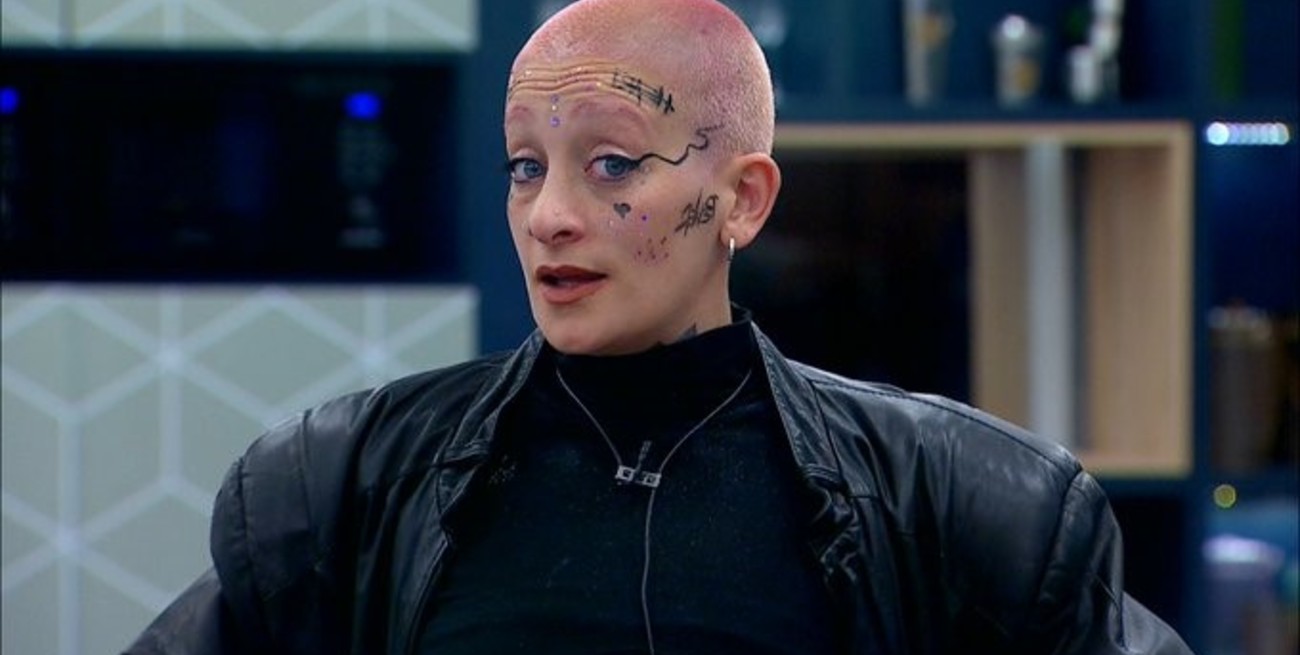 Furia, asustada por el fandom de sus ex compañeros que no la apoyan