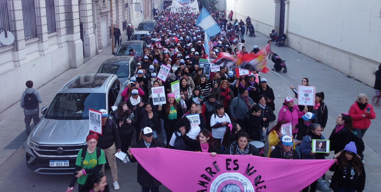 Marcha del 3J en Santa Fe: "Más hambre, más muertas"